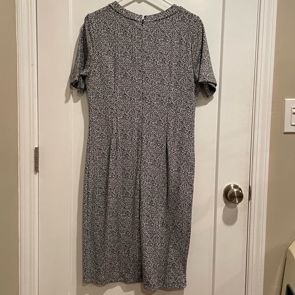 NWT LOFT Leopard Jacquard Midi Dress with slit Size 10 Petite Black White - Picture 5 of 15